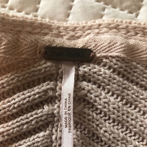 Free People blush long sleeve sweater - Picture 6 of 8